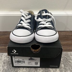 Converse Kids Size 9